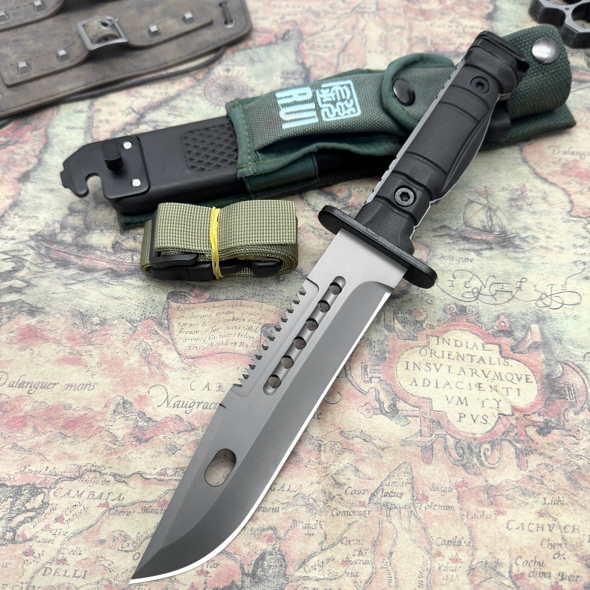 Multifunctional Knife, Essential for Wilderness Survival, Non-Slip Handle, Comes with Sheath, Recommended Gift for Men