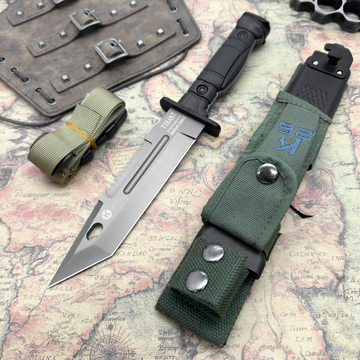 Multifunctional Knife, Essential for Wilderness Survival, Non-Slip Handle, Comes with Sheath, Recommended Gift for Men